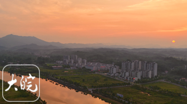 牛客栈策略 六安：夕阳染红天边（组图）_大皖新闻 | 安徽网