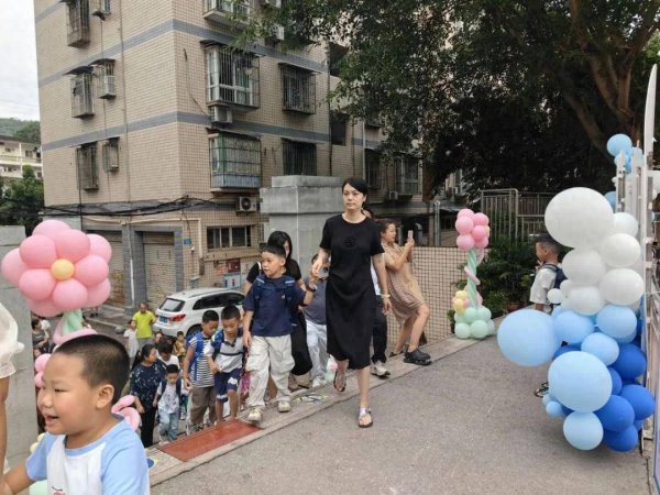 驰盈优配 北碚区水土小学：萌娃初绽水小园，逐梦启航新学年